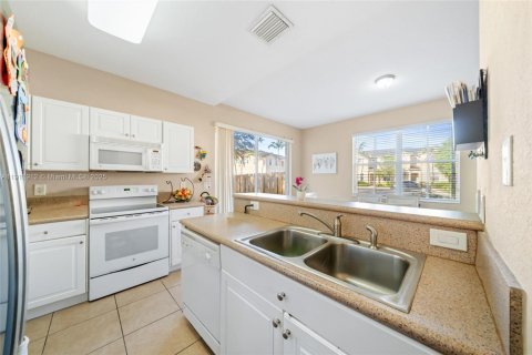 Condominio en venta en Homestead, Florida, 3 dormitorios, 126.81 m2 № 1975679 - foto 9