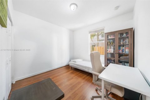 Condominio en venta en Homestead, Florida, 3 dormitorios, 126.81 m2 № 1975679 - foto 12