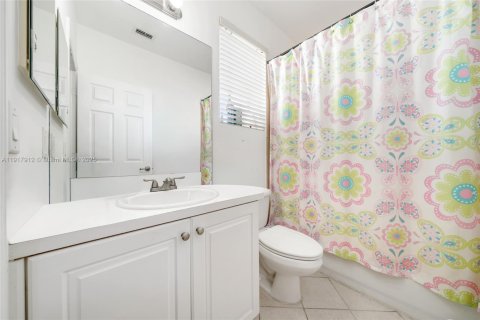 Condominio en venta en Homestead, Florida, 3 dormitorios, 126.81 m2 № 1975679 - foto 17