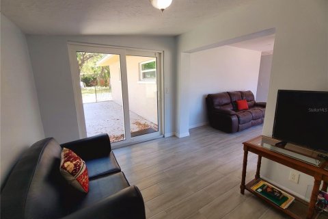 Villa ou maison à louer à Sarasota, Floride: 3 chambres, 138.42 m2 № 1803854 - photo 13