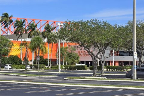 Commercial property in Dania Beach, Florida № 1862215 - photo 20