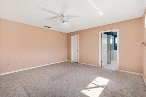 House in Summerfield, Florida 3 bedrooms, 160.35 sq.m. № 1719611 - photo 14