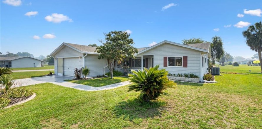 House in Summerfield, Florida 3 bedrooms, 160.35 sq.m. № 1719611