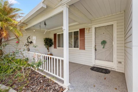 House in Summerfield, Florida 3 bedrooms, 160.35 sq.m. № 1719611 - photo 4