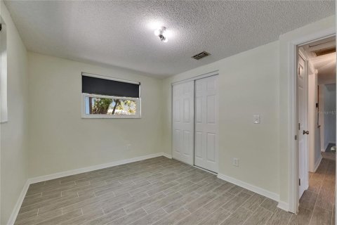 House in Ruskin, Florida 3 bedrooms, 142.05 sq.m. № 1663140 - photo 6