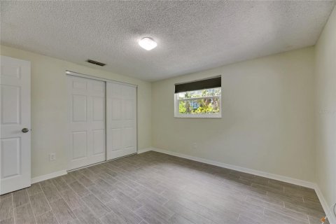 House in Ruskin, Florida 3 bedrooms, 142.05 sq.m. № 1663140 - photo 3