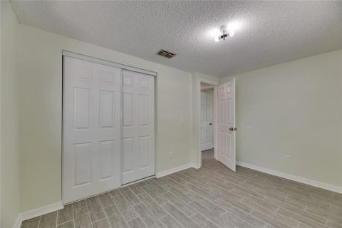 House in Ruskin, Florida 3 bedrooms, 142.05 sq.m. № 1663140 - photo 7