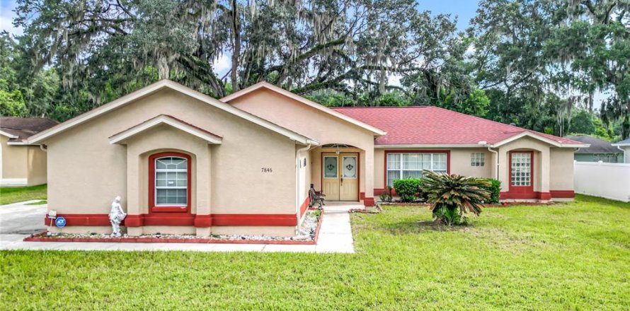 Casa en Ocala, Florida 3 dormitorios, 164.44 m2 № 1900431