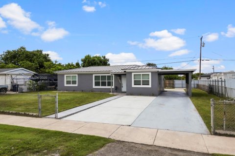House in Homestead, Florida 3 bedrooms, 102.56 sq.m. № 1856905 - photo 5