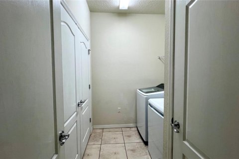 Villa ou maison à vendre à Kissimmee, Floride: 8 chambres, 375.42 m2 № 1214499 - photo 12