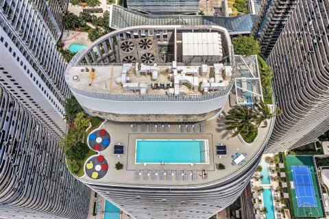 Снять в аренду кондоминиум в Майами, Флорида 1 спальня, 68.56м2, № 2060930 - фото 27