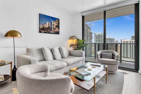 Снять в аренду кондоминиум в Майами, Флорида 1 спальня, 68.56м2, № 2060930 - фото 6