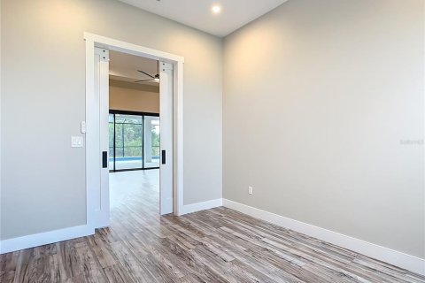 House in Englewood, Florida 3 bedrooms, 199.74 sq.m. № 1680171 - photo 29