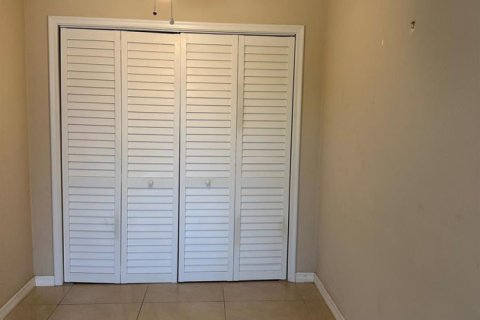 Copropriété à vendre à Pompano Beach, Floride: 2 chambres, 78.04 m2 № 2084537 - photo 7