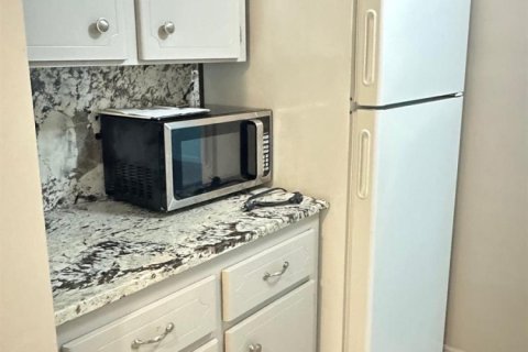 Copropriété à vendre à Pompano Beach, Floride: 2 chambres, 78.04 m2 № 2084537 - photo 18
