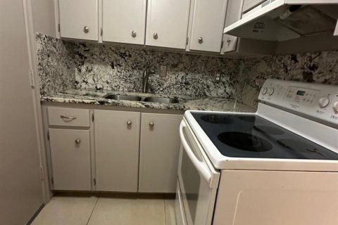 Copropriété à vendre à Pompano Beach, Floride: 2 chambres, 78.04 m2 № 2084537 - photo 21