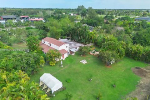 Купить виллу или дом в Майами, Флорида 4 спальни, 329.62м2, № 2154144 - фото 5
