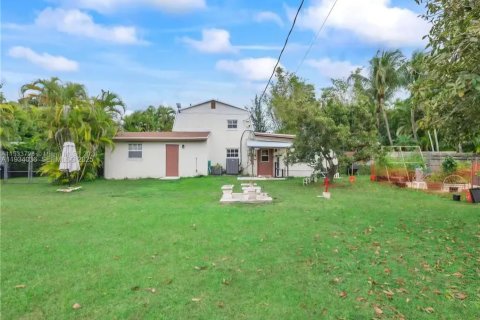 Купить виллу или дом в Майами, Флорида 4 спальни, 329.62м2, № 2154144 - фото 16