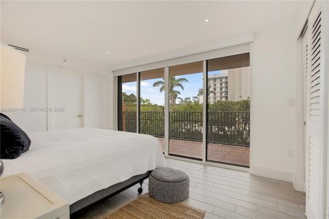 Condominio en alquiler en Miami, Florida, 3 dormitorios, 164.81 m2 № 2029621 - foto 24