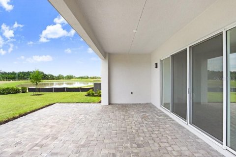 House in Wesley Chapel, Florida 3 bedrooms, 229.84 sq.m. № 1869402 - photo 24