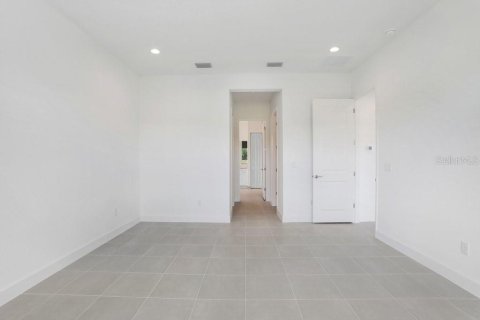 House in Wesley Chapel, Florida 3 bedrooms, 229.84 sq.m. № 1869402 - photo 15