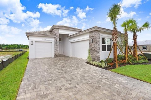 House in Wesley Chapel, Florida 3 bedrooms, 229.84 sq.m. № 1869402 - photo 1