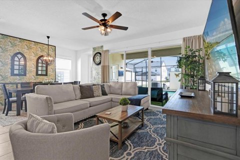 Adosado en venta en Kissimmee, Florida, 5 dormitorios, 213.12 m2 № 1904559 - foto 4