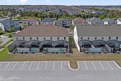 Adosado en venta en Kissimmee, Florida, 5 dormitorios, 213.12 m2 № 1904559 - foto 29