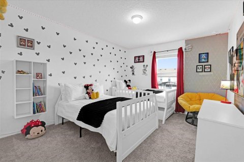 Adosado en venta en Kissimmee, Florida, 5 dormitorios, 213.12 m2 № 1904559 - foto 24