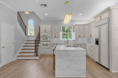 House in Winter Park, Florida 6 bedrooms, 330.17 sq.m. № 1252898 - photo 9
