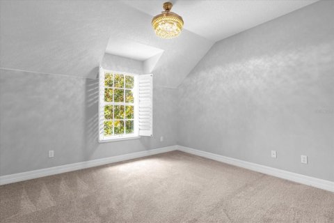 House in Winter Park, Florida 6 bedrooms, 330.17 sq.m. № 1252898 - photo 19