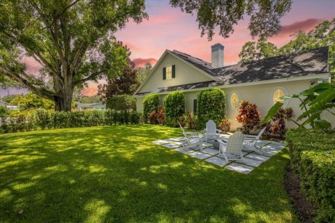 House in Winter Park, Florida 6 bedrooms, 330.17 sq.m. № 1252898 - photo 4
