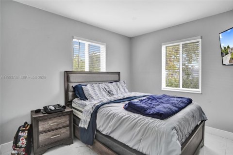 Casa en venta en Miami, Florida, 3 dormitorios, 119.66 m2 № 2056174 - foto 28
