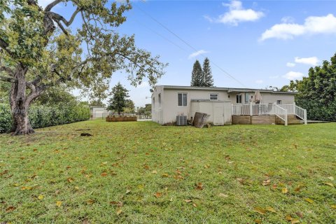 Casa en venta en Miami, Florida, 3 dormitorios, 119.66 m2 № 2056174 - foto 13