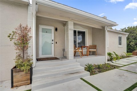 Casa en venta en Miami, Florida, 3 dormitorios, 119.66 m2 № 2056174 - foto 26