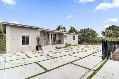 Casa en venta en Miami, Florida, 3 dormitorios, 119.66 m2 № 2056174 - foto 22