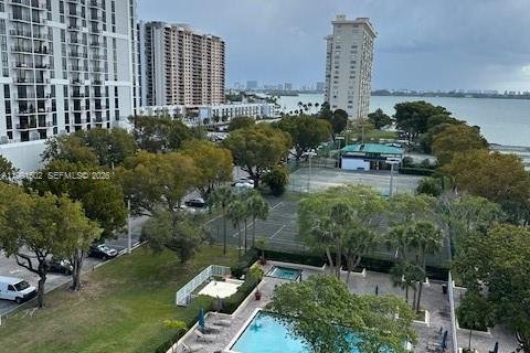 Copropriété à vendre à Miami, Floride: 2 chambres, 152.17 m2 № 2052248 - photo 2