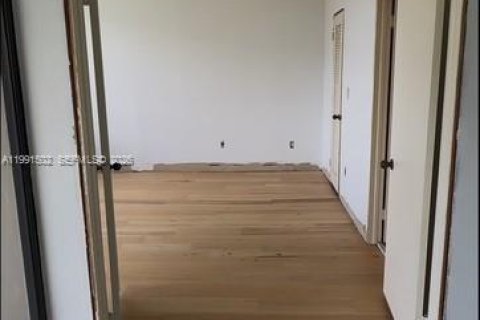 Copropriété à vendre à Miami, Floride: 2 chambres, 152.17 m2 № 2052248 - photo 11