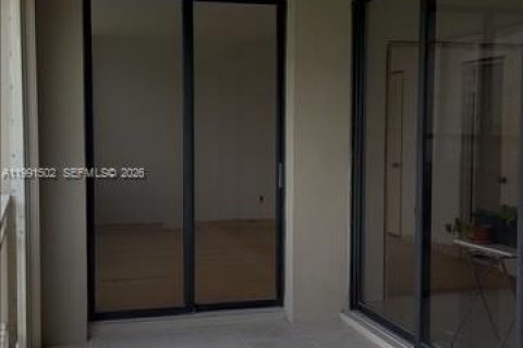 Copropriété à vendre à Miami, Floride: 2 chambres, 152.17 m2 № 2052248 - photo 16