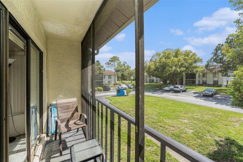 Condo in Palm Harbor, Florida, 2 bedrooms  № 1835008 - photo 26