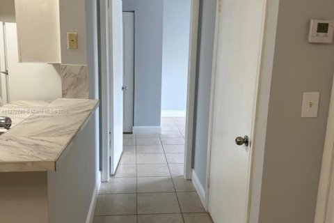 Купить кондоминиум в Майами, Флорида 2 спальни, 81.48м2, № 1956753 - фото 6