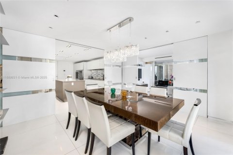Copropriété à vendre à Miami Beach, Floride: 4 chambres, 381.74 m2 № 2154781 - photo 17