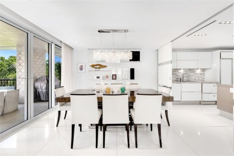 Copropriété à vendre à Miami Beach, Floride: 4 chambres, 381.74 m2 № 2154781 - photo 16