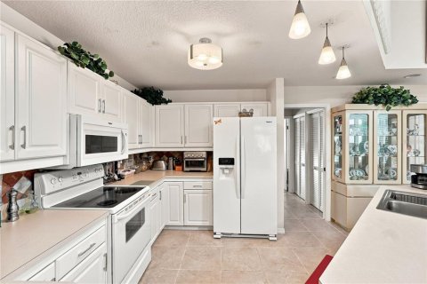 Casa en venta en Titusville, Florida, 2 dormitorios, 111.3 m2 № 2277529 - foto 14