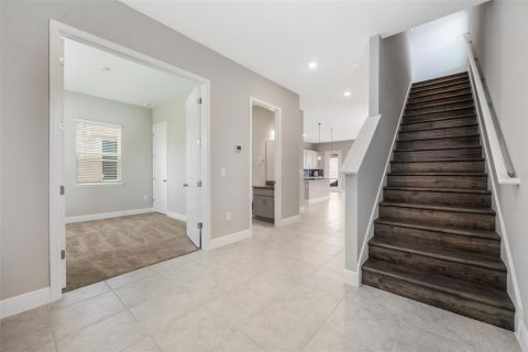 House in Winter Garden, Florida 4 bedrooms, 193.52 sq.m. № 1835090 - photo 5