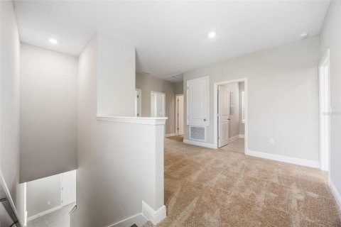 House in Winter Garden, Florida 4 bedrooms, 193.52 sq.m. № 1835090 - photo 21