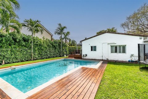 Villa ou maison à vendre à Miami Shores, Floride: 4 chambres, 203.73 m2 № 2077403 - photo 29