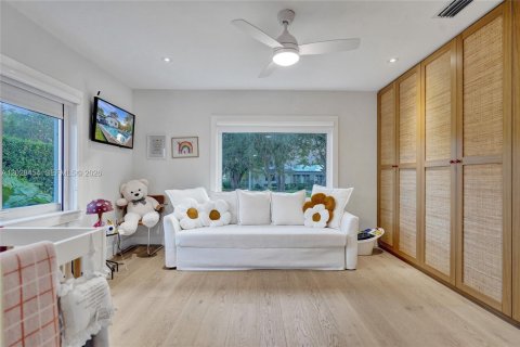 Villa ou maison à vendre à Miami Shores, Floride: 4 chambres, 203.73 m2 № 2077403 - photo 18
