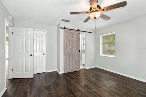 Villa ou maison à louer à Spring Hill, Floride: 4 chambres, 144 m2 № 2403030 - photo 11