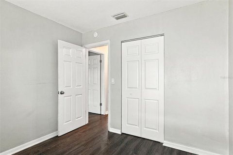 Villa ou maison à louer à Spring Hill, Floride: 4 chambres, 144 m2 № 2403030 - photo 10